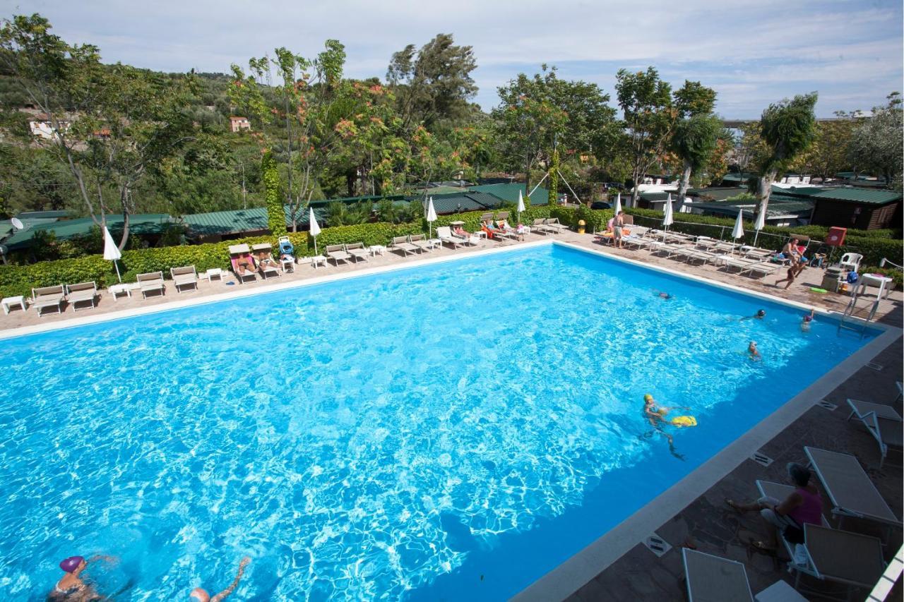Il Frantoio Camping San Bartolomeo Al Mare Extérieur photo
