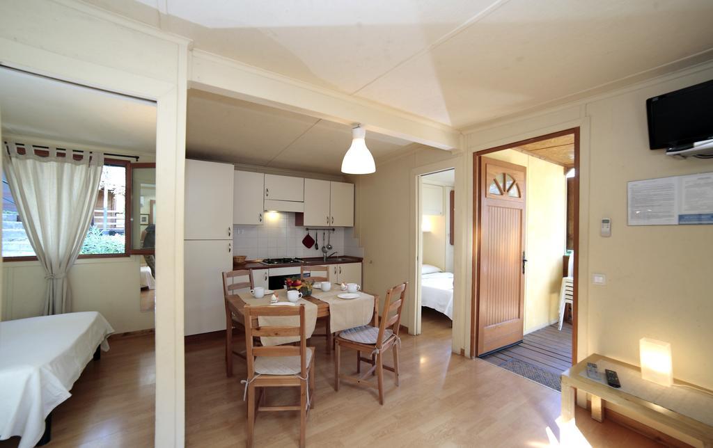 Il Frantoio Camping San Bartolomeo Al Mare Chambre photo