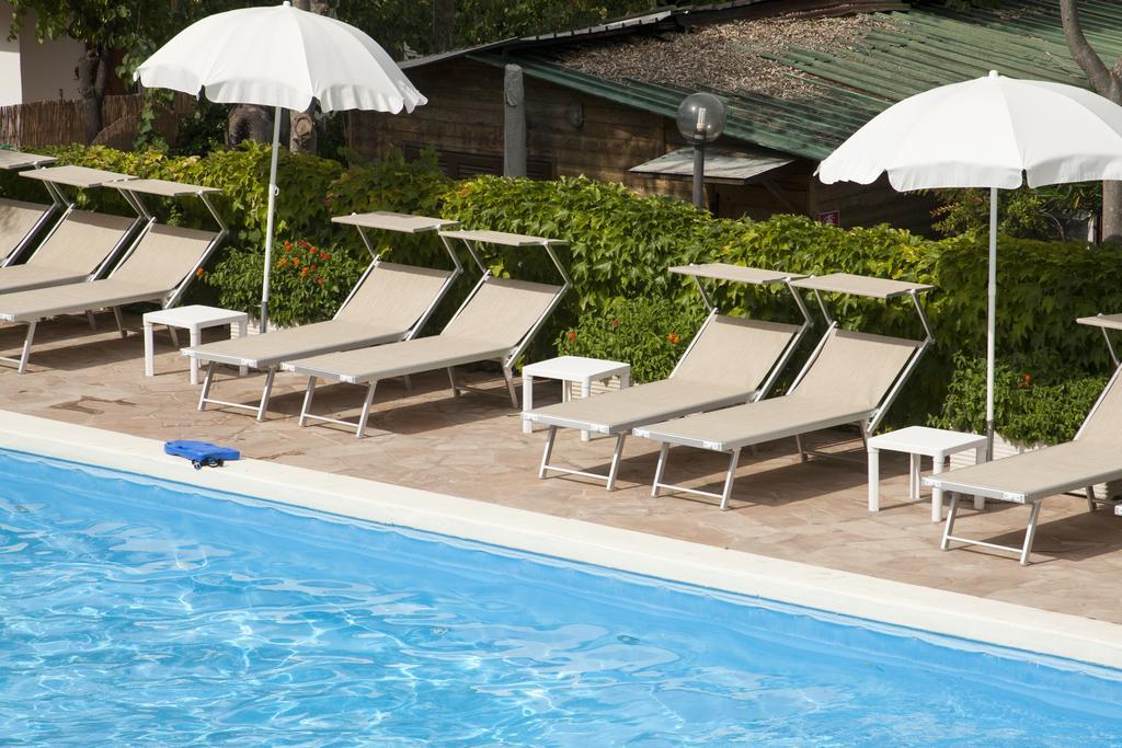 Il Frantoio Camping San Bartolomeo Al Mare Extérieur photo